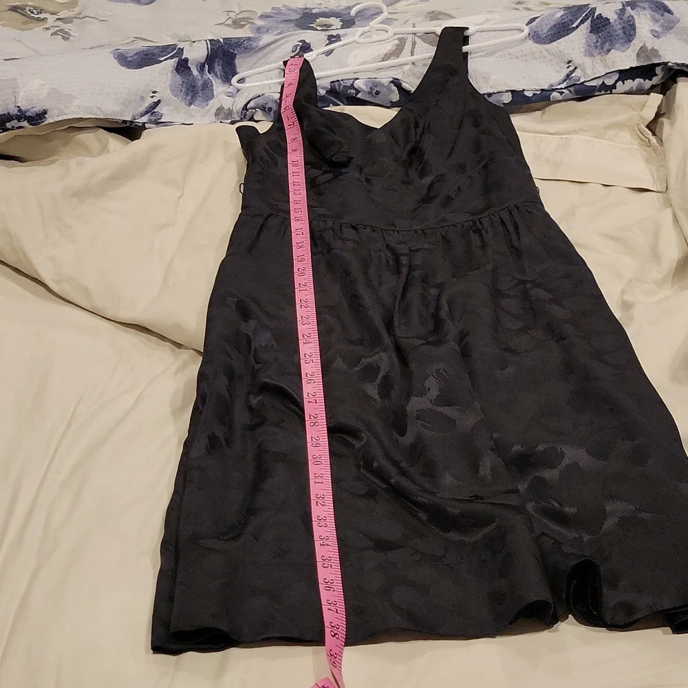 NWT White House Black Market Silk Black Dress Size 6 - Picture 14 of 16